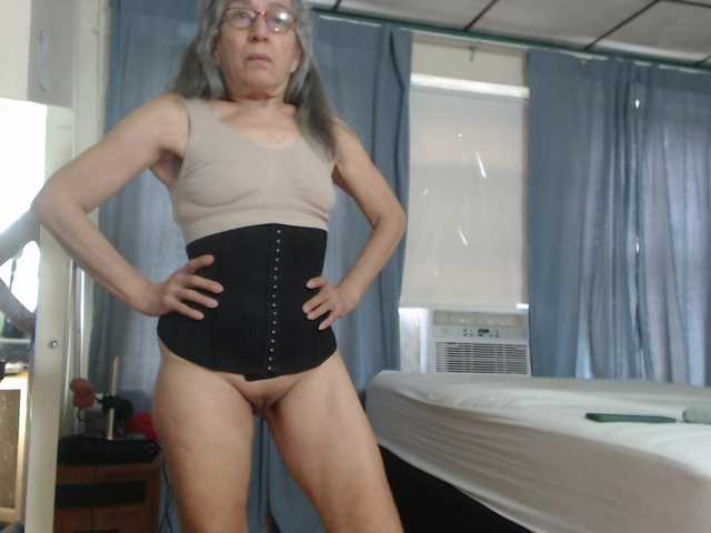 FIXMYASSTOO live cam