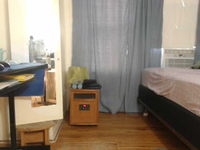 AnalTaxi's BongaCams show and profile