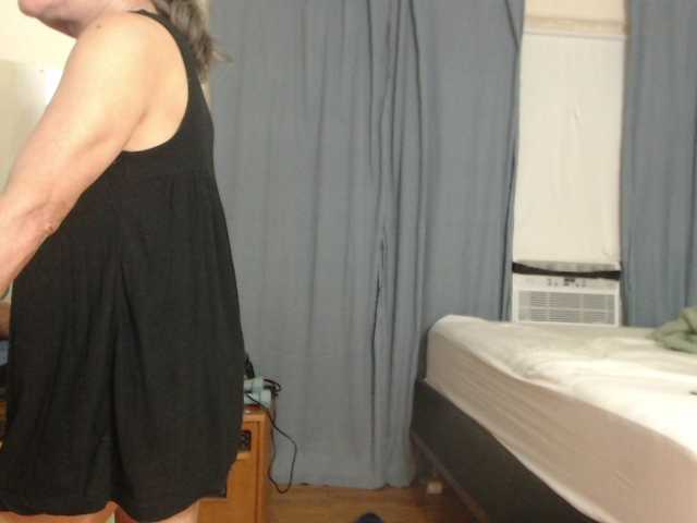 AnalTaxi live cam on BongaCams