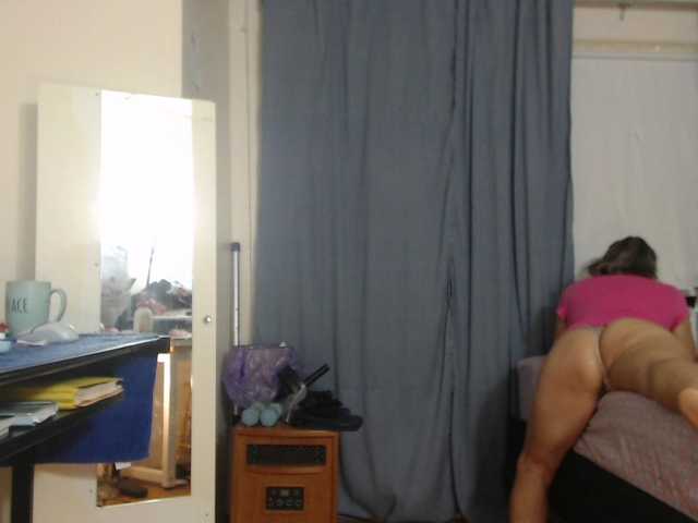 AnalTaxi live cam on BongaCams