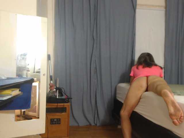 AnalTaxi live cam on BongaCams