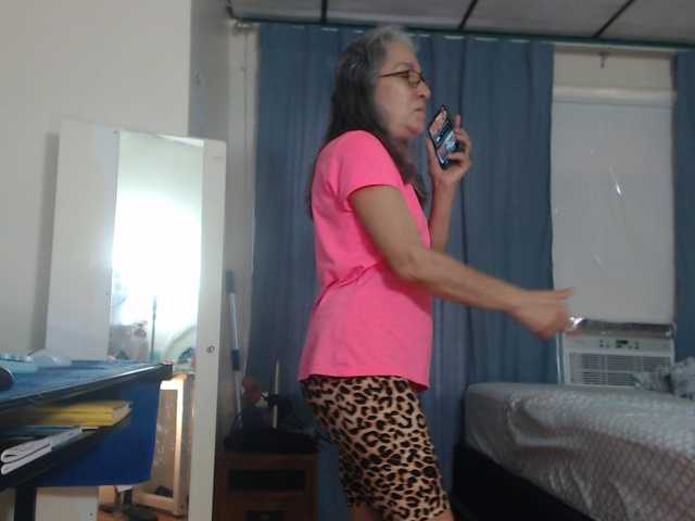 AnalTaxi live cam on BongaCams