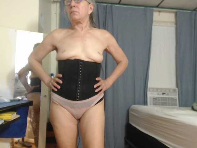 AnalTaxi live webcam show