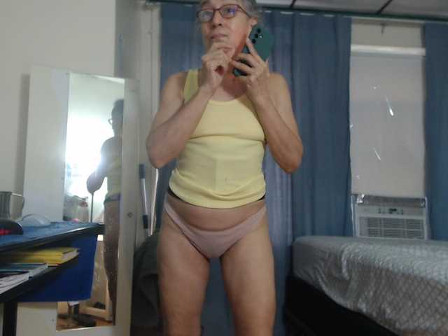 AnalTaxi live cam on BongaCams