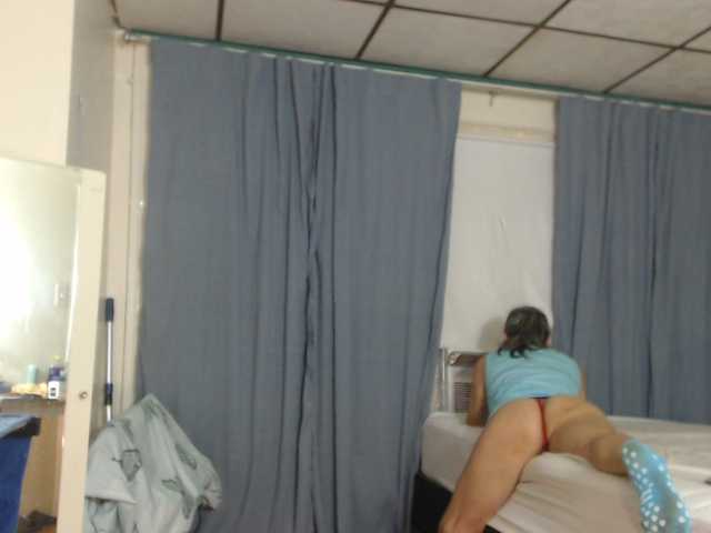 AnalTaxi live cam on BongaCams