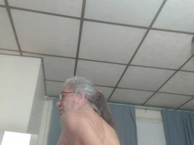 AnalTaxi live cam on BongaCams