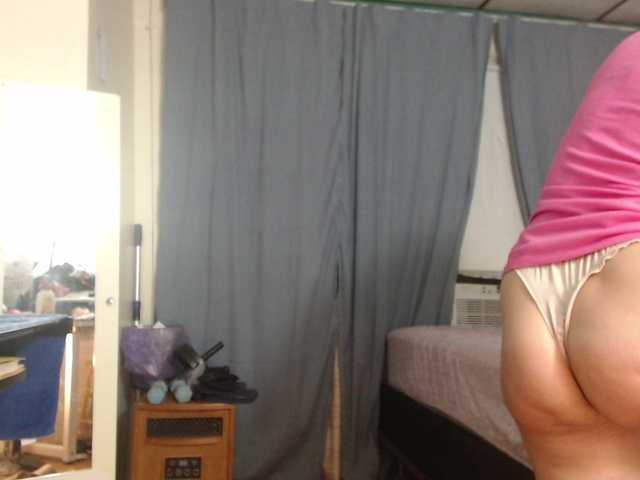 AnalTaxi live cam on BongaCams