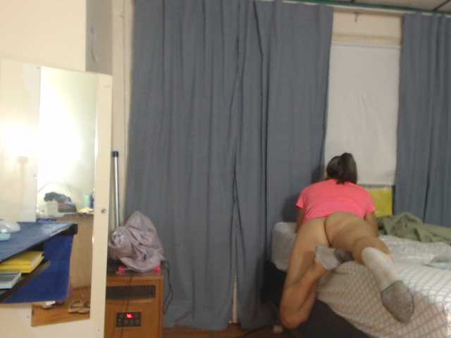 FIXMYASSTOO live cam preview