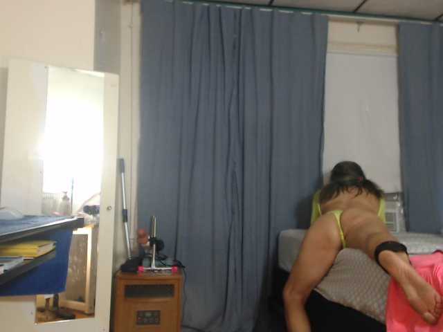 AnalTaxi live cam on BongaCams