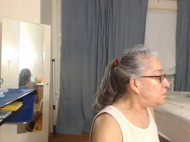 FIXMYASSTOO live cam preview