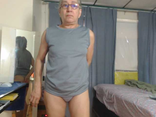FIXMYASSTOO live cam preview