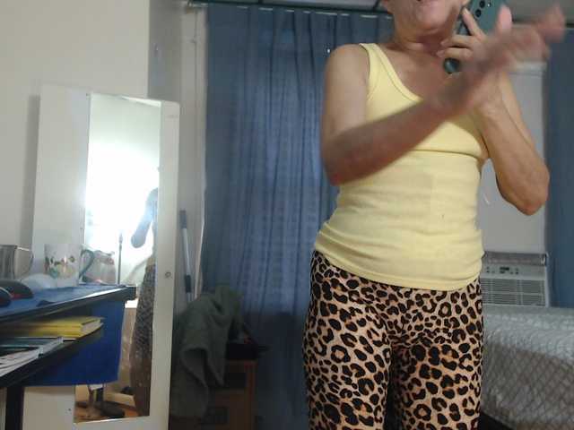 AnalTaxi live cam on BongaCams