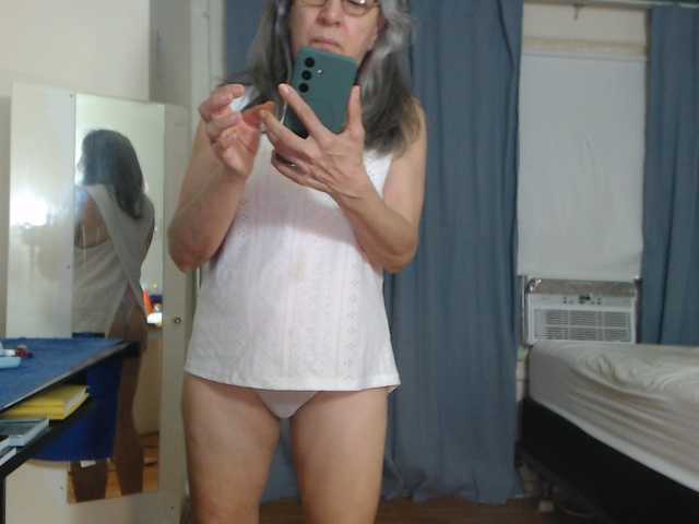 FIXMYASSTOO live cam preview