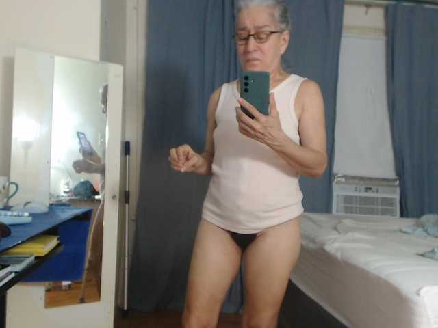 FIXMYASSTOO live cam preview