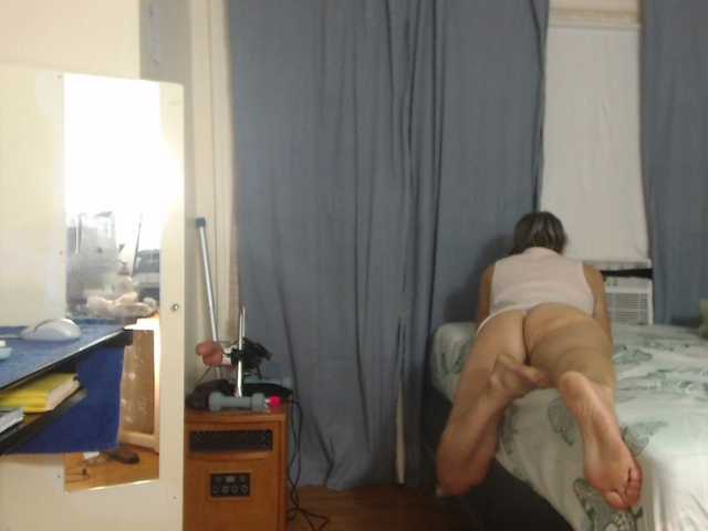 AnalTaxi live cam on BongaCams