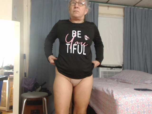 AnalTaxi live cam on BongaCams