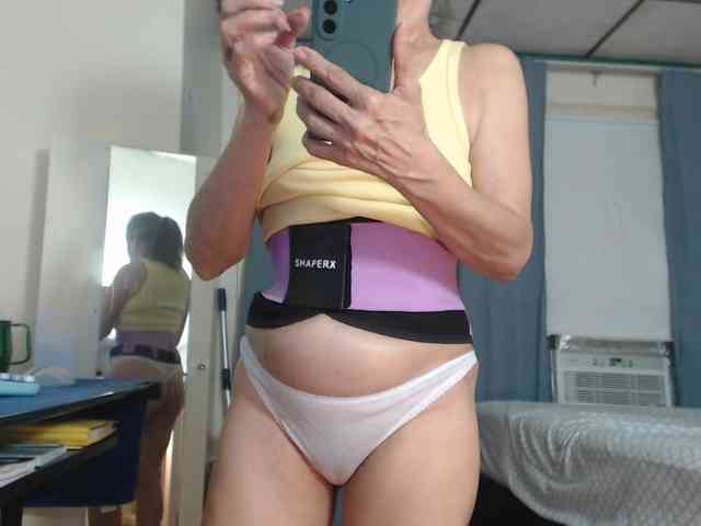 FIXMYASSTOO webcam