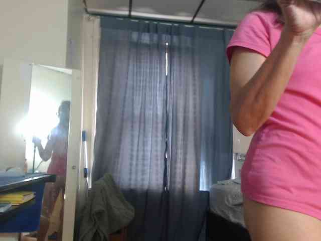 FIXMYASSTOO webcam