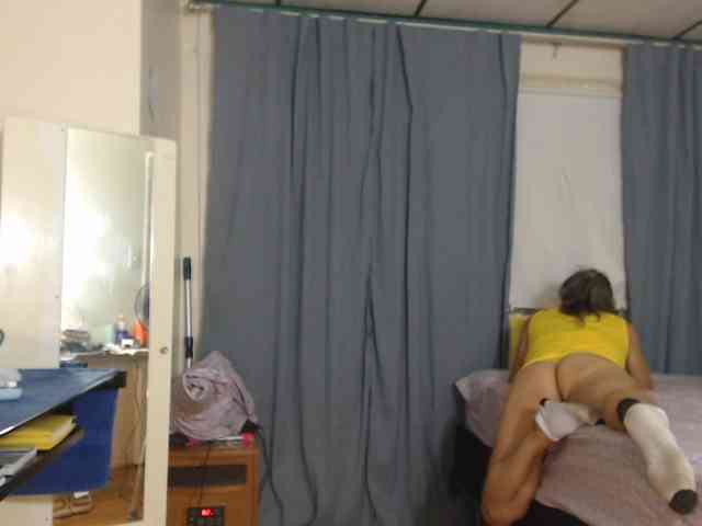 FIXMYASSTOO webcam