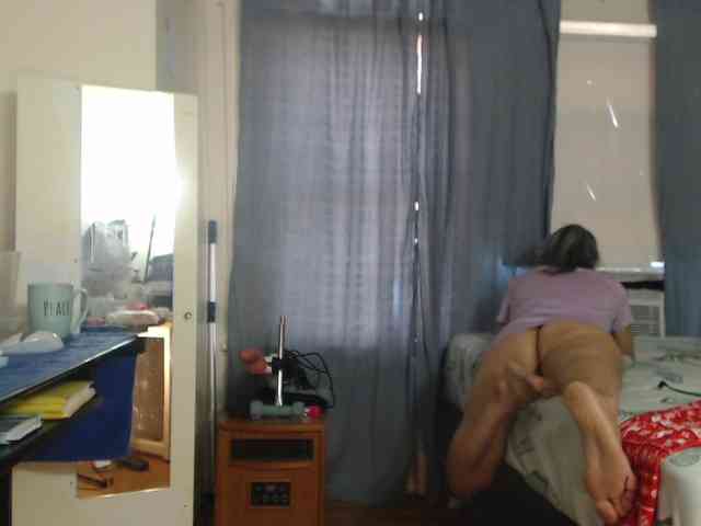 FIXMYASSTOO webcam