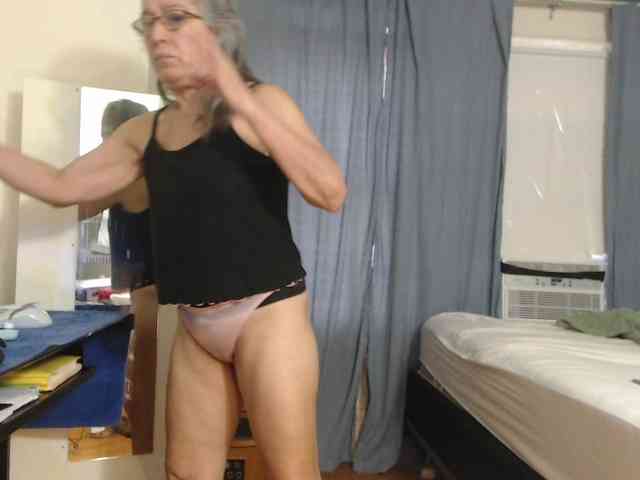 FIXMYASSTOO webcam
