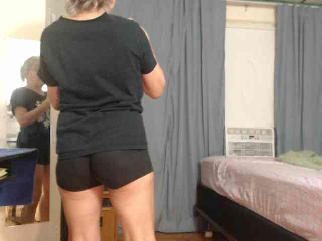 FIXMYASSTOO webcam