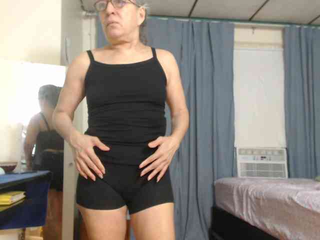 FIXMYASSTOO webcam