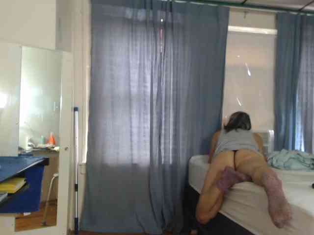 FIXMYASSTOO webcam
