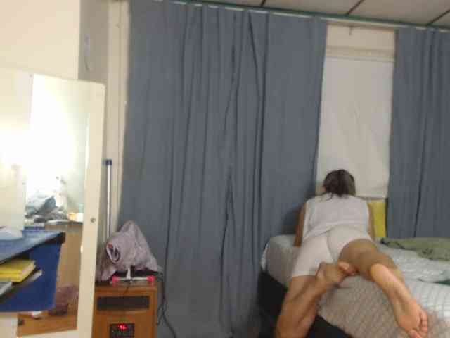 FIXMYASSTOO webcam