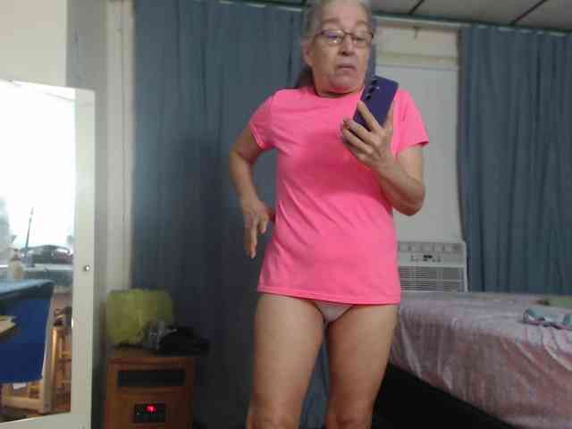 FIXMYASSTOO webcam