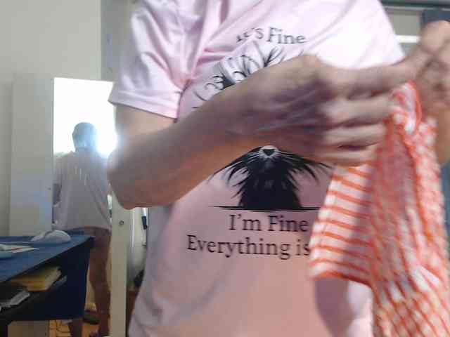 FIXMYASSTOO webcam