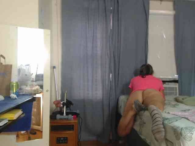 FIXMYASSTOO webcam