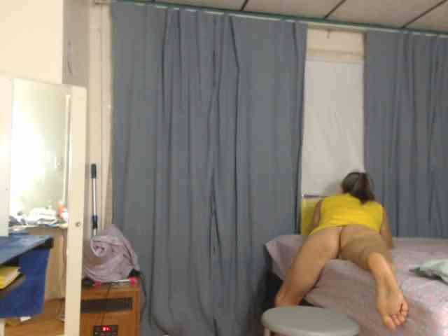 FIXMYASSTOO webcam