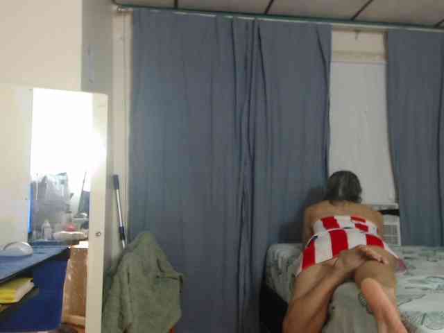 FIXMYASSTOO webcam