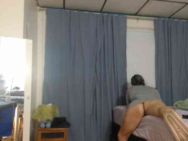FIXMYASSTOO webcam