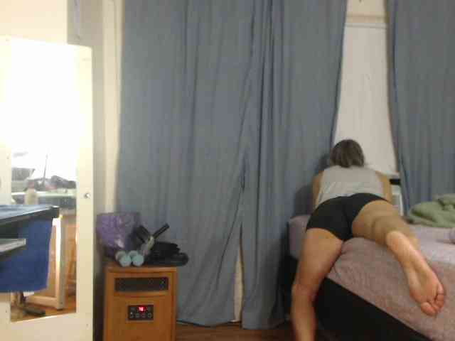 FIXMYASSTOO webcam