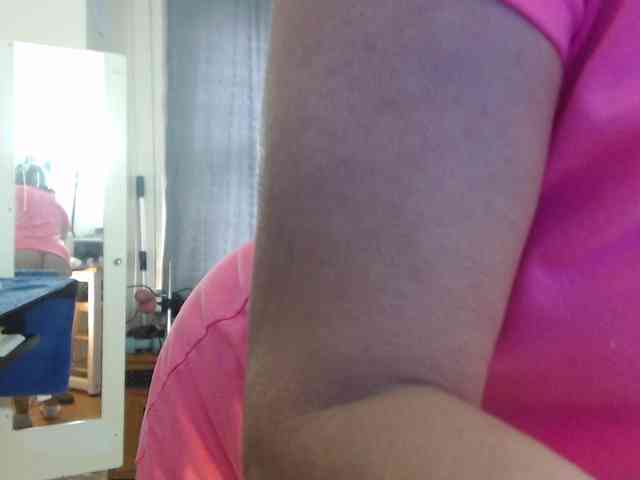 FIXMYASSTOO webcam