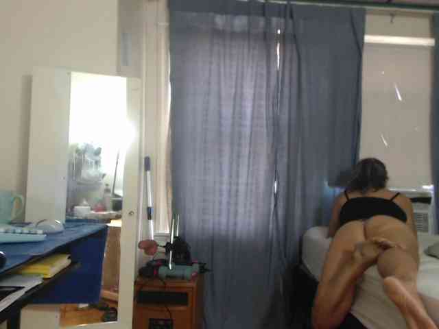 FIXMYASSTOO webcam