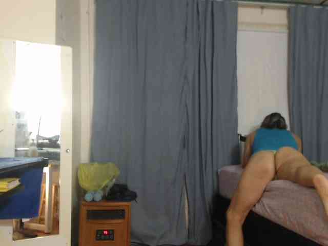 FIXMYASSTOO webcam