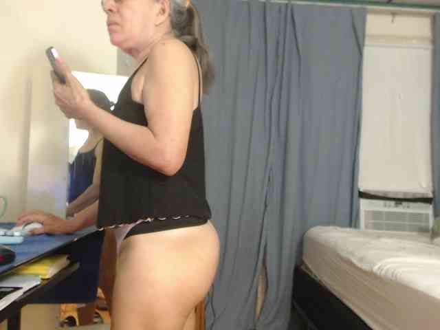 FIXMYASSTOO webcam