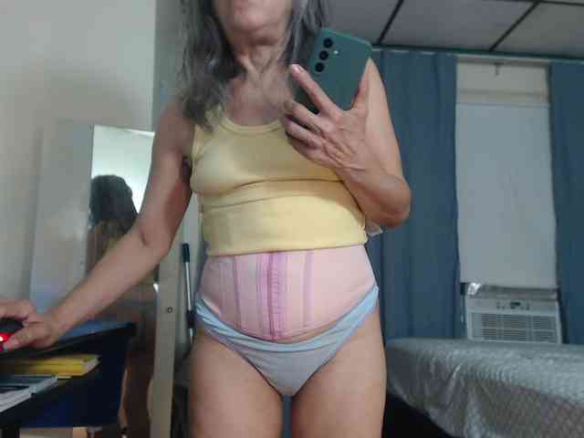 FIXMYASSTOO webcam