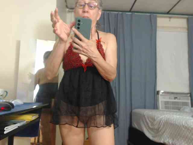FIXMYASSTOO webcam