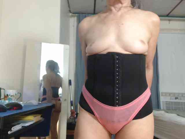 FIXMYASSTOO webcam