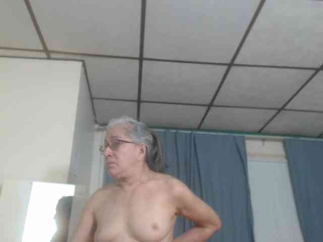 FIXMYASSTOO webcam