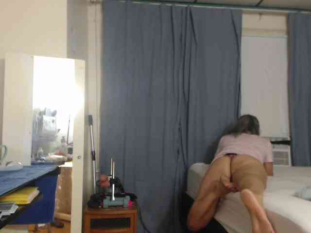 FIXMYASSTOO webcam