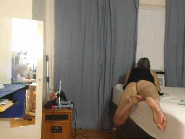 FIXMYASSTOO webcam