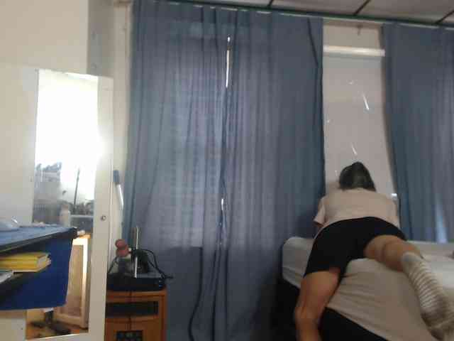 FIXMYASSTOO webcam