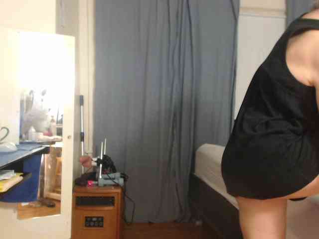 FIXMYASSTOO webcam