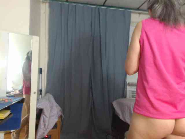 FIXMYASSTOO webcam