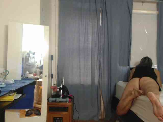 FIXMYASSTOO webcam